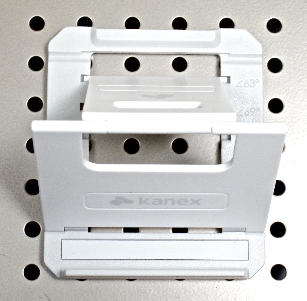 http://thedigitalstory.com/2014/02/10/kanex-folding-stand.jpg