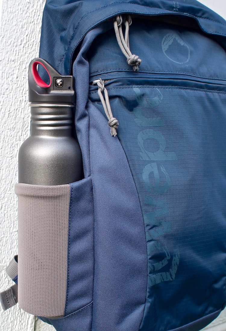 http://thedigitalstory.com/2014/03/15/water-bottle-backpack.jpg