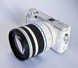 Samsung NX300 Pros and Cons