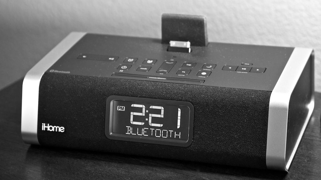 Control Your Clock Radio With An IPhone IHome ID50 The Digital Story