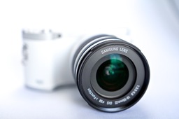 Samsung NX300 Front