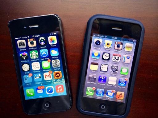 old-iphones-1024.jpg