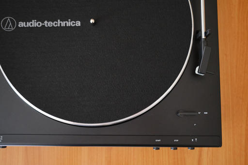 1600px-DSCF2014-turntable.jpg